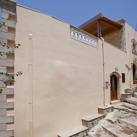Erontas Villa Aryiroúpolis Buitenkant foto