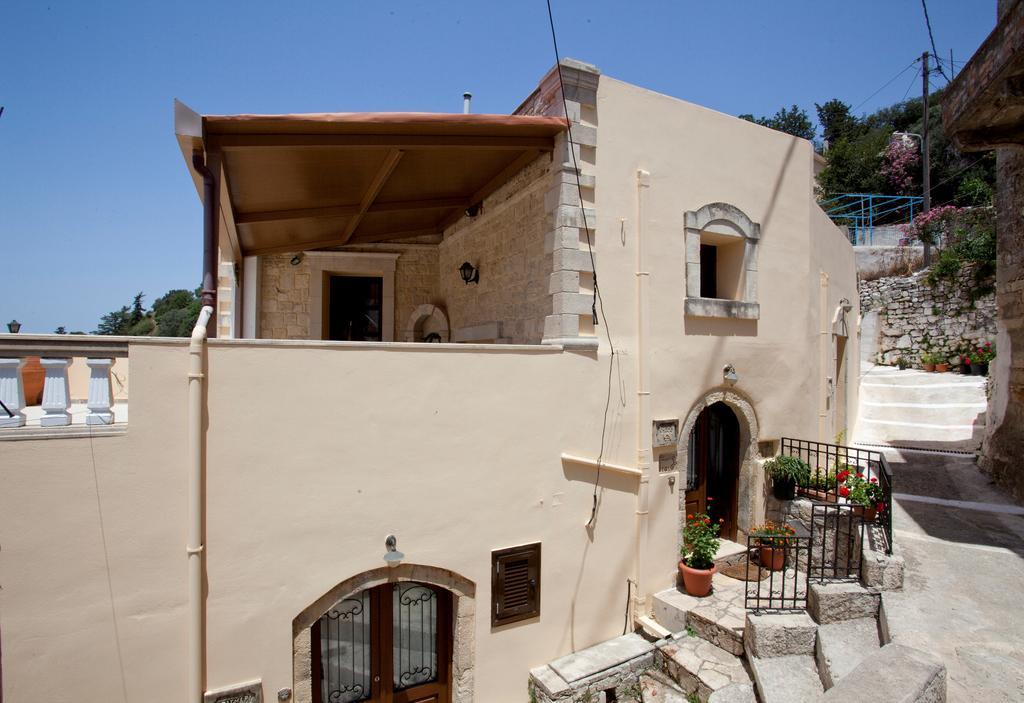 Erontas Villa Aryiroúpolis Buitenkant foto